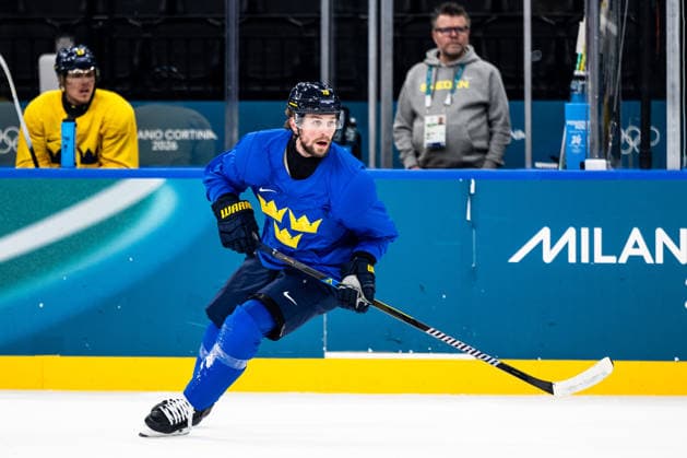 260210 Adrian Kempe of Sweden at an Ice hockey, Eishockey practice session during day 4 of the 2026 Winter Olympics on February 10, 2026 in Milan. Photo: Carl Sandin BILDBYRAN kod CS CS0866 ishockey ice hockey Olympic Games, Olympische Spiele, Olympia, OS olympics winter olympics os ol olympiska spel vinter-os olympiske leker milano cortina 2026 milan cortina 2026 milano cortina 2026 olympic games milano cortina 2026 winter olympic games milano cortina-os milano cortina-ol vinter-ol 4 bbeng sverige sweden *** 260210 Adrian Kempe of Sweden at an ice hockey practice session during day 4 of the 2026 Winter Olympics on February 10, 2026 in Milan Photo Carl Sandin BILDBYRAN code CS CS0866 ice hockey olympic games olympics winter olympics os ol olympiska spel vinter os olympiske leker milano cortina 2026 milan cortina 2026 milano cortina 2026 olympic games milano cortina 2026 winter olympic games milano cortina os milano cortina ol vinter ol 4 bbeng sverige sweden  Copyright: CARLxSANDIN BB260210CS015