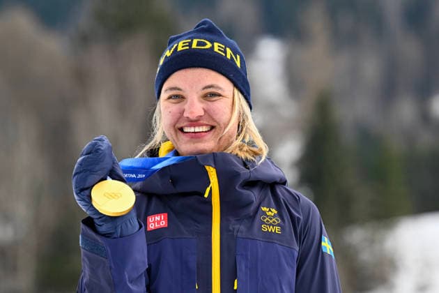 VAL DI FIEMME, ITALY 20260210 Swedish triple: Jonna Sundling, silver, Maja Dahlqvist, bronze, and Linn Svahn, gold, after the women s sprint final during the Winter Olympics in Val di Fiemme, Italy. *** The image is included in the SPORTS PACKAGE. For others PAYMENT IMAGE *** VAL DI FIEMME ITALY x10430x *** VAL DI FIEMME, ITALY 20260210 Swedish triple Jonna Sundling, silver, Maja Dahlqvist, bronze, and Linn Svahn, gold, after the women s sprint final during the Winter Olympics in Val di Fiemme, Italy The image is included in the SPORTS PACKAGE For others PAYMENT IMAGE VAL DI FIEMME ITALY x10430x  Copyright: xChristinexOlsson TTx 2026 OLYMPICS SKIING SPRINT
