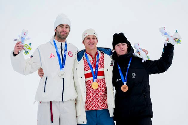 Winter Olympics in Milan Cortina 2026 Livigno, Italy 20260210. Alex Hall from the USA, Birk Ruud from Norway and Luca Harrington from New Zealand on the podium after the freeski slopestyle final during the Winter Olympics in Milano Cortina 2026. Photo: Cornelius Poppe NTB Livigno Italy EDITORIAL USE ONLY. RESTRICTED USE FOR BETTING COMPANIES Ref:_SPOAZIdGNm4mt4.jpg *** Winter Olympics in Milan Cortina 2026 Livigno, Italy 20260210 Alex Hall from the USA, Birk Ruud from Norway and Luca Harrington from New Zealand on the podium after the freeski slopestyle final during the Winter Olympics in Milano Cortina 2026 Photo Cornelius Poppe NTB Livigno Italy EDITORIAL USE ONLY RESTRICTED USE FOR BETTING COMPANIES  Copyright: xCorneliusxPoppex xNTBx