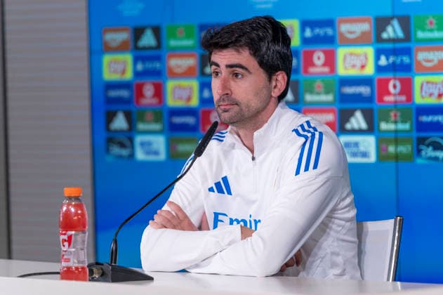 February 10, 2026, Madrid, Madrid, Spain: PAU MARC QUESADA heach coach of Real Madrid Femenino CF speaks to the media during the UEFA Women s Nations League 2025 26 press conference, PK, Pressekonferenz held at the Valdebebas training ground on February 10, 2026, in Madrid, Spain. Madrid Spain - ZUMAc312 20260210_zsp_c312_006 Copyright: xOscarxManuelxSanchezx