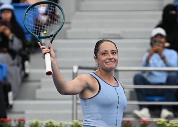 Qatar TotalEnergies Open 2026 - Day Three DOHA, QATAR FEBRUARY 10: Elisabetta Cocciaretto of Italy celebrates after winning against Coco Gauff of the United States in the second round on Day Three of the Qatar TotalEnergies Open, part of the Hologic WTA, Tennis Damen Tour, at the Khalifa International Tennis and Squash Complex on February 10, 2026 in Doha, Qatar. Doha Qatar  Copyright: xArturxWidakx originalFilename:widak-qatartot260210_npLOn.jpg