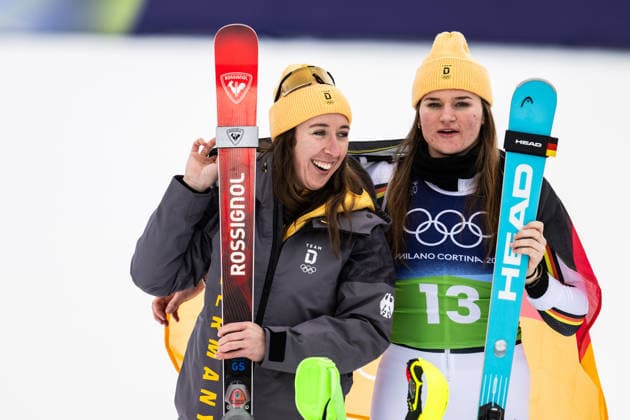 260210 Kira Weidle-Winkelmann and Emma Aicher of Germany celebrate after competing in women s team combined alpine skiing during day 4 of the 2026 Winter Olympics on February 10, 2026 in Cortina. Photo: Jon Olav Nesvold BILDBYRAN COP 217 JE0115 alpint alpine skiing Olympic Games, Olympische Spiele, Olympia, OS olympics winter olympics os ol olympiska spel vinter-os olympiske leker milano cortina 2026 milan cortina 2026 milano cortina 2026 olympic games milano cortina 2026 winter olympic games milano cortina-os milano cortina-ol vinter-ol 4 bbeng dam jubel österrike *** 260210 Kira Weidle Winkelmann and Emma Aicher of Germany celebrate after competing in women s team combined alpine skiing during day 4 of the 2026 Winter Olympics on February 10, 2026 in Cortina Photo Jon Olav Nesvold BILDBYRAN COP 217 JE0115 alpine alpine skiing olympic games olympics winter olympics os ol olympiska spel vinter os olympiske leker milano cortina 2026 milan cortina 2026 milano cortina 2026 olympic games milano cortina 2026 winter olympic games milano cortina os milano cortina ol vinter ol 4 bbeng dam jubel österrike  Copyright: JONxOLAVxNESVOLD BB260210JE075