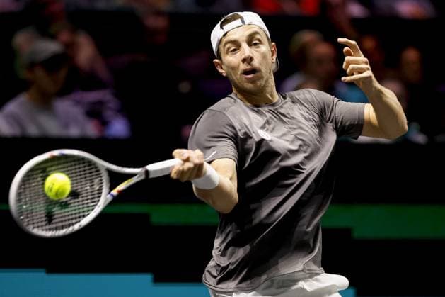 ROTTERDAM - Tallon Griekspoor in action against Giovanni Mpetshi Perricard on the second day of the ABN AMRO tennis tournament at Ahoy Rotterdam. BAS CZERWINSKI ANP xVIxANPxSportx xxANPxIVx 550244049 originalFilename: 550244049.jpg