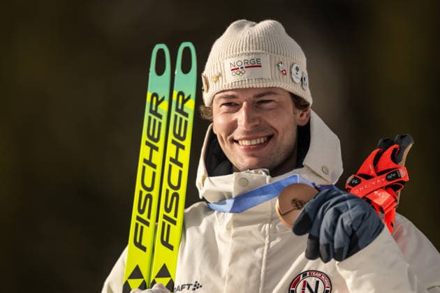 260210 Sturla Holm Laegreid of Norway celebrates with his bronze medal after competing men s biathlon 20 km individual during day 4 of the 2026 Winter Olympics on February 10, 2026 in Anterselva. Photo: Mathias Bergeld BILDBYRAN kod MB MB1320 skidskytte biathlon skiskyting Olympic Games, Olympische Spiele, Olympia, OS olympics winter olympics os ol olympiska spel vinter-os olympiske leker milano cortina 2026 milan cortina 2026 milano cortina 2026 olympic games milano cortina 2026 winter olympic games milano cortina-os milano cortina-ol vinter-ol 4 bbeng 20 km individual jubel norge brons bronze *** 260210 Sturla Holm Laegreid of Norway celebrates with his bronze medal after competing men s biathlon 20 km individual during day 4 of the 2026 Winter Olympics on February 10, 2026 in Anterselva Photo Mathias Bergeld BILDBYRAN code MB MB1320 biathlon biathlon biathlon olympic games olympics olympics winter olympics os ol olympiska spel vinter os olympiske leker milano cortina 2026 milan cortina 2026 milano cortina 2026 olympic games milano cortina 2026 winter olympic games milano cortina os milano cortina ol vinter ol 4 bbeng 20 km individual jubel norge bronz bronze  Copyright: MATHIASxBERGELD BB260210MB083
