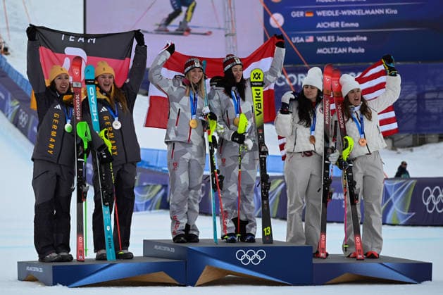 Kira Weidle Winkelmann Emma Aicher from Germania,Ariane Raedler Katharina Huber from Austria,Jacqueline Wiles Paula Moltzan from Stati Uniti d America during the Winter Olympic Games, Olympische Spiele, Olympia, OS Milano Cortina 2026, in Tofane Alpine Skiing Centre , on February 10 2026, in Cortina, Italy  Copyright: xFedericoxManoni IPAxSportx xipa-agency.netx xx IPA_71226582 IPA_Agency_IPA71226582