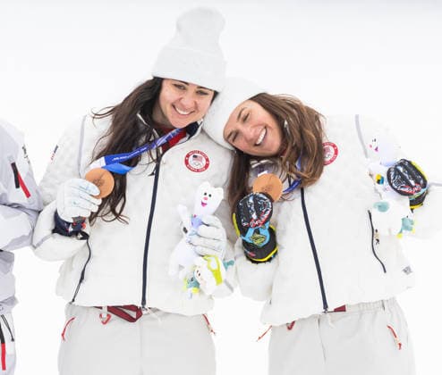 February 10, 2026, Cortina D ampezzo, Lombardy, Italy: Jaqueline Wiles, left, and Paula Moltzan of team USA2 won the bronze medal in the Womens Team Combined at Tofane Alpine Skiing Centre for the Milano Cortina 2026 Winter Olympics. Cortina D ampezzo Italy - ZUMAsc5_ 20260210_oly_sc5_012 Copyright: xErichxSchlegelx