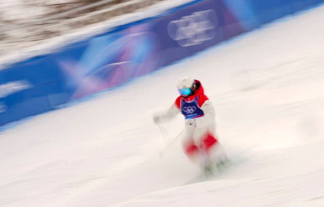 February 10, 2026, Livigno, Italy: Canada s Laurianne Desmarais-Gilbert, from Sainte-Adele, Que., takes part in warm-up prior to competing in the women s moguls qualification at the Milano Cortina 2026 Winter Olympic Games, Olympische Spiele, Olympia, OS in Livigno, Italy on Tuesday, Feb. 10, 2026. Canada News - February 10, 2026  - ZUMAc35_ 20260210_zaf_c35_098 Copyright: xSeanxKilpatrickx