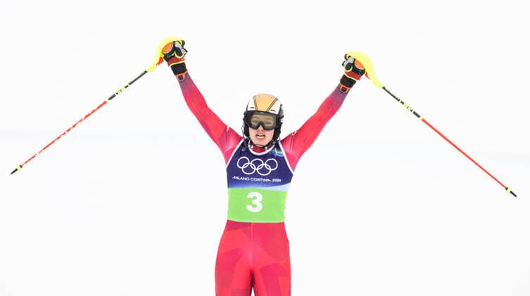 February 10, 2026, Cortina D ampezzo, Lombardy, Italy: After the slalom, Katharina Huber of team Austria 2 celebrates the gold medal in the Womens Team Combined at Tofane Alpine Skiing Centre for the Milano Cortina 2026 Winter Olympics. Her teammate Ariane Raedler skied the downhill portion. Olympics 2026: Milano Cortina: Alpine Skiing: Women S  - ZUMAsc5_ 20260210_oly_sc5_017 Copyright: xErichxSchlegelx