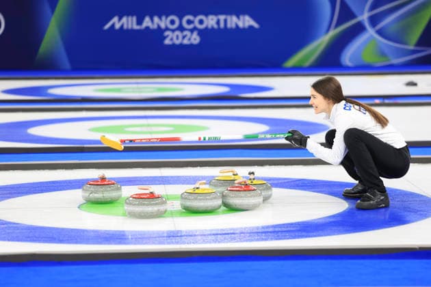 (260210) -- CORTINA D AMPEZZO, Feb. 10, 2026 -- Stefania Constantini of Italy competes during the curling mixed doubles bronze medal match between Britain and Italy at the Milan-Cortina 2026 Olympic Winter games, Winterspiele,Spiele, Summer games in Cortina, Italy, Feb. 10, 2026. ) (MICO2026)ITALY-CORTINA D AMPEZZO-OLYMPIC WINTER GAMES-CURLING-MIXED DOUBLES-BRONZE MEDAL MATCH-GBR VS ITA DingxXu 