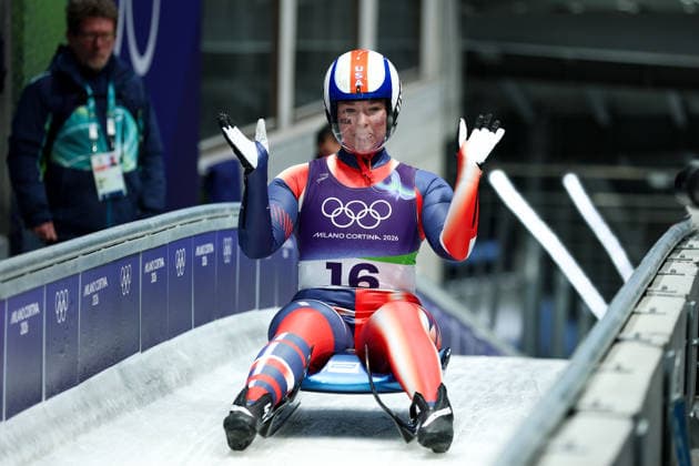 Olympische Winterspiele Milano Cortina 2026 Rennrodeln Einsitzer Frauen am 10.02.2026 im Cortina Sliding Centre in Cortina d™Ampezzo Ashley Farquharson ( USA ) *** Olympic Winter Games Milano Cortina 2026 Luge Single Women on 10 02 2026 at the Cortina Sliding Center in Cortina d™Ampezzo Ashley Farquharson USA xMSx
