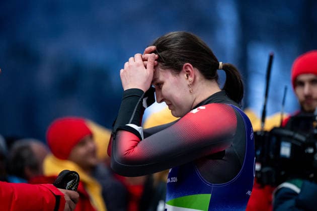 FRAEBEL Merle Malou (Deutschland) aergert sich im Ziel ueber einen Fahrfehler, ITA, Olympische Spiele Milano Cortina 2026, Olympia, Rodeln Frauen Einzel, 10.02.2026 ITA, Olympische Spiele Milano Cortina 2026, Olympia, Rodeln Frauen Einzel, 10.02.2026 Cortina d Ampezzo *** FRAEBEL Merle Malou Germany is annoyed about a mistake at the finish, ITA, Olympic Games Milano Cortina 2026, Olympia, Luge Women Individual, 10 02 2026 ITA, Olympic Games Milano Cortina 2026, Olympia, Luge Women Individual, 10 02 2026 Cortina d Ampezzo Copyright: xEibner-Pressefoto Memmlerx EP_MMR