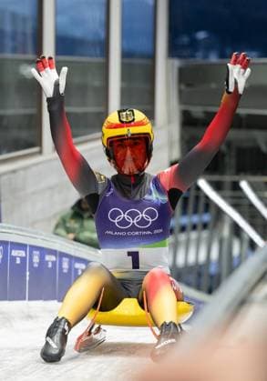 MILANO CORTINA 2026 - OLYMPISCHE WINTERSPIELE - CORTINA D™AMPEZZO - RODELN - FRAUEN EINZEL ** NUR FÜR REDAKTIONELLE ZWECKE ** EDITORIAL USE ONLY **<p>10 02 2026-Cortina d™Ampezzo: Olympische Winterspiele Milano Cortina 2026 Rodeln Cortina Sliding Centre Event: Frauen Einzel 3.-4. Lauf im Foto: Julia Taubitz 1 (Deutschland) jubelt nach dem 3. Lauf ( Italien Venetien Cortina d™Ampezzo Copyright: SaschaxFromm *** MILANO CORTINA 2026 OLYMPIC WINTER GAMES CORTINA D™AMPEZZO LUNGING WOMEN SINGLE FOR EDITORIAL PURPOSES ONLY p 10 02 2026 Cortina d™Ampezzo Olympic Winter Games Milano Cortina 2026 Luge Cortina Sliding Centre Event Women Single 3 4 Run in photo Julia Taubitz 1 Germany cheering after the 3 run Italy Veneto Cortina d™Ampezzo Copyright SaschaxFromm Copyright: SaschaxFromm doc84in7t2lf9312kdxx1t5v ,EDITORIAL USE ONLY