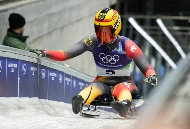 MILANO CORTINA 2026 - OLYMPISCHE WINTERSPIELE - CORTINA D™AMPEZZO - RODELN - FRAUEN EINZEL ** NUR FÜR REDAKTIONELLE ZWECKE ** EDITORIAL USE ONLY **<p>10 02 2026-Cortina d™Ampezzo: Olympische Winterspiele Milano Cortina 2026 Rodeln Cortina Sliding Centre Event: Frauen Einzel 3.-4. Lauf im Foto: Merle Fräbel 5 (Deutschland) enttäuscht nach dem 3. Lauf ( Italien Venetien Cortina d™Ampezzo Copyright: SaschaxFromm *** MILANO CORTINA 2026 OLYMPIC WINTER GAMES CORTINA D™AMPEZZO LUNGING WOMEN SINGLE FOR EDITORIAL PURPOSES ONLY p 10 02 2026 Cortina d™Ampezzo Olympic Winter Games Milano Cortina 2026 Luge Cortina Sliding Centre Event Women Single 3 4 run in photo Merle Fräbel 5 Germany disappointed after the 3 run Italy Veneto Cortina d™Ampezzo Copyright SaschaxFromm Copyright: SaschaxFromm doc84in7vbf40x1hzia08nf ,EDITORIAL USE ONLY