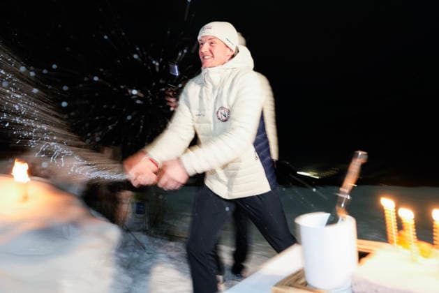 Milano Cortina 2026, biathlon, men, 20km individual, celebration of the Norwegians with Olympic champion Johan-Olav Botn