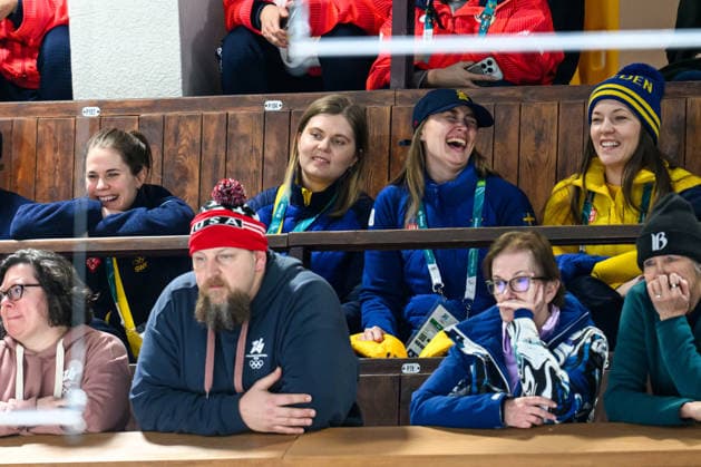 260210 Anna Hasselborg, Johanna Heldin, Sara McManus and Agnes Knochenhauer of the Swedish national women s curling team in the stands during the mixed doubles curling final match during day 4 of the 2026 Winter Olympics on February 10, 2026 in Cortina. Photo: Jon Olav Nesvold BILDBYRAN COP 217 JM0787 bbeng curling Olympic Games, Olympische Spiele, Olympia, OS olympics winter olympics os ol olympiska spel vinter-os olympiske leker milano cortina 2026 milan cortina 2026 milano cortina 2026 olympic games milano cortina 2026 winter olympic games milano cortina-os milano cortina-ol vinter-ol final sverige sweden usa united states *** 260210 Anna Hasselborg, Johanna Heldin, Sara McManus and Agnes Knochenhauer of the Swedish national women s curling team in the stands during the mixed doubles curling final match during day 4 of the 2026 Winter Olympics on February 10, 2026 in Cortina Photo Jon Olav Nesvold BILDBYRAN COP 217 JM0787 bbeng curling olympic games olympics winter olympics os ol olympiska spel vinter os olympiske leker milano cortina 2026 milan cortina 2026 milano cortina 2026 olympic games milano cortina 2026 winter olympic games milano cortina os milano cortina ol vinter ol final sverige sweden usa united states  Copyright: JONxOLAVxNESVOLD BB260210JE103