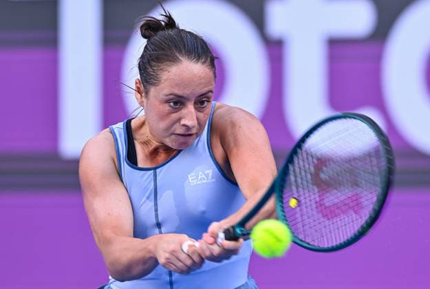 WTA, Tennis Damen Qatar TotalEnergies Open 2026-round of 32 in Doha, Qatar - 10 Feb 2026 Elisabetta Cocciaretto of Italy plays against Coco Gauff of the United States (Not seen) during their round of 32 match at the WTA Qatar TotalEnergies Open 2026 tennis tournament at the Khalifa International Tennis Complex. Elisabetta Cocciaretto won against Coco Gauff 6-4,6-2 Doha Qatar Copyright: xNoushadxVariyattiyakkalx xSOPAxImagesx NVRITYAKAL1-016