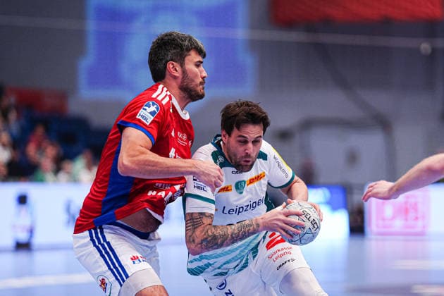 Jacob Lassen Handball Sport Verein Hamburg, 09 , Dean Bombac SC DHfK Leipzig, 67 GER, Handball Sport Verein Hamburg vs SC DHfK Leipzig, Handball, 1 Bundesliga, Matchday 20, Season 2025 2026, 10 02 2026 GER, Handball Sport Verein Hamburg vs SC DHfK Leipzig, Handball, 1 Bundesliga, Matchday 20, Season 2025 2026, 10 02 2026 Hamburg Copyright: xEibner-Pressefoto MarcelxvonxFehrnx EP_MFN
