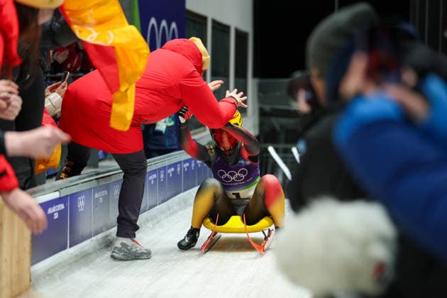 Olympische Winterspiele Milano Cortina 2026 Rennrodeln Einsitzer Frauen am 10.02.2026 im Cortina Sliding Centre in Cortina d™Ampezzo Julia Taubitz ( Deutschland ) gewinnt die Gold Medaille *** Olympic Winter Games Milano Cortina 2026 Luge Single Seater Women on 10 02 2026 at the Cortina Sliding Center in Cortina d™Ampezzo Julia Taubitz Germany wins the gold medal xMSx