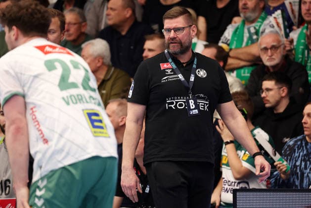10 22 2026, Germany, Göppingen, Handball DAIKIN HBL, FRISCH AUF Göppingen vs GWD Minden, GWD coach Aaron Ziercke