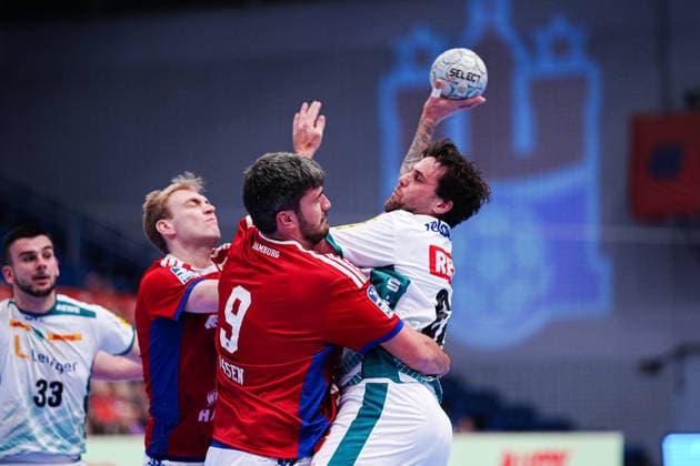 Einar Olafsson Handball Sport Verein Hamburg, 23 , Jacob Lassen Handball Sport Verein Hamburg, 09 , Dean Bombac SC DHfK Leipzig, 67 GER, Handball Sport Verein Hamburg vs SC DHfK Leipzig, Handball, 1 Bundesliga, Matchday 20, Season 2025 2026, 10 02 2026 GER, Handball Sport Verein Hamburg vs SC DHfK Leipzig, Handball, 1 Bundesliga, Matchday 20, Season 2025 2026, 10 02 2026 Hamburg Copyright: xEibner-Pressefoto MarcelxvonxFehrnx EP_MFN