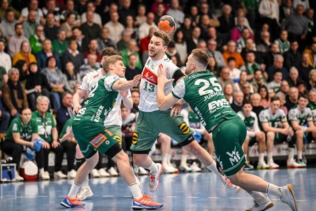 Goeppingen, Germany, 10 02 26 Martin Hanne FRISCH AUF Goeppingen , Ian Weber GWD Minden and Ludvig Jurmala Astroem FRISCH AUF Goeppingen in a duel during the Daikin Handball Bundesliga match between FRISCH AUF Goeppingen vs GWD Minden at EWS Arena on February 10, 2026 in Goeppingen, Germany Photo by Harry Langer DeFodi Images Goeppingen, Germany, 10 02 26 Martin Hanne FRISCH AUF Goeppingen , Ian Weber GWD Minden and Ludvig Jurmala Astroem FRISCH AUF Goeppingen battle for the ball during the Daikin Handball Bundesliga match between FRISCH AUF Goeppingen vs GWD Minden at EWS Arena on February 10, 2026 in Goeppingen, Germany Photo by Harry Langer DeFodi Images Photo by Harry Langer DeFodi Images
