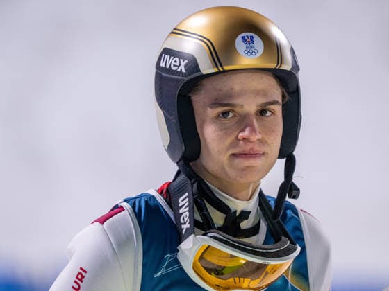 OLYMPICS - Winter Olympic Games, Olympische Spiele, Olympia, OS Milano Cortina 2026 VAL DI FIEMME,ITALY,10.FEB.26 - OLYMPICS, Ski jumping, Skispringen, Ski, nordisch - Winter Olympic Games Milano Cortina 2026, normal hill, mixed team. Image shows the disappointment of Stephan Embacher (AUT).  GEPAxpictures xOliverxLerch