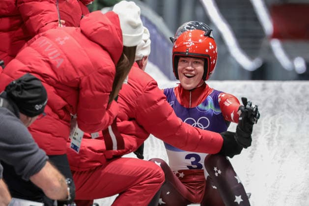 Elina Bota from Latvia celebrates the victory with a teammates during the Olympic Winter games, Winterspiele,Spiele, Summer games Milano-Cortina 2026, Luge Women s Singles Final on February 10, 2026 at Cortina Sliding Centre in Cortina d Ampezzo, Italy.  Copyright: xLucianoxMariaxBisi IPAxSportx xipa-agency.netx xx IPA_71234398 IPA_Agency_IPA71234398