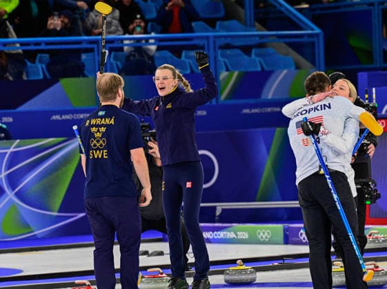 CORTINA, ITALY 20260210 Sweden s Isabella Wrana and Rasmus Wrana celebrate their victory against the USA s Cory Thiesse and Korey Dropkin in the Olympic mixed curling final in Cortina. *** The image is included in the SPORTS PACKAGE. For others PAYMENT IMAGE ** CORTINA ITALY x10030x *** CORTINA, ITALY 20260210 Sweden s Isabella Wrana and Rasmus Wrana celebrate their victory against the USA s Cory Thiesse and Korey Dropkin in the Olympic mixed curling final in Cortina The image is included in the SPORTS PACKAGE For others PAYMENT IMAGE CORTINA ITALY x10030x  Copyright: xJonasxEkströmer TTx 2026 OLYMPICS MIXED CURLING FINAL