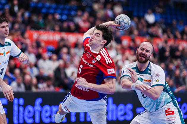 Throw Goal Elias Kofler Handball Sport Verein Hamburg, 06 GER, Handball Sport Verein Hamburg vs SC DHfK Leipzig, Handball, 1 Bundesliga, Matchday 20, Season 2025 2026, 10 02 2026 GER, Handball Sport Verein Hamburg vs SC DHfK Leipzig, Handball, 1 Bundesliga, Matchday 20, Season 2025 2026, 10 02 2026 Hamburg Copyright: xEibner-Pressefoto MarcelxvonxFehrnx EP_MFN