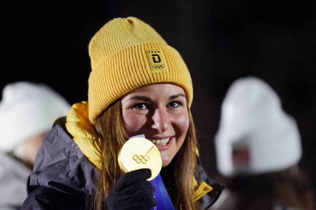 Olympische Winterspiele Milano Cortina 2026 Rennrodeln Einsitzer Frauen am 10.02.2026 im Cortina Sliding Centre in Cortina d™Ampezzo Julia Taubitz ( Deutschland ) gewinnt die Gold Medaille *** Olympic Winter Games Milano Cortina 2026 Luge Single Seater Women on 10 02 2026 at the Cortina Sliding Center in Cortina d™Ampezzo Julia Taubitz Germany wins the gold medal xMSx