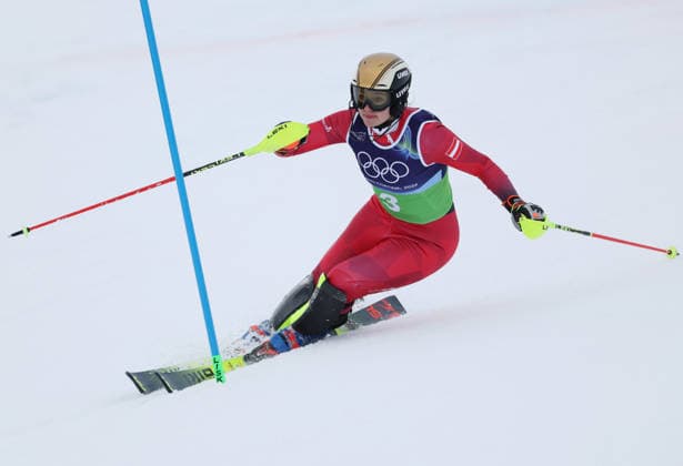 (260210) -- CORTINA D AMPEZZO, Feb. 10, 2026 -- Katharina Huber of Austria competes during the slalom of the alpine skiing women s team combined at the Milan-Cortina 2026 Olympic Winter games, Winterspiele,Spiele, Summer games in Cortina, Italy, Feb. 10, 2026. ) (MICO2026)ITALY-CORTINA D AMPEZZO-OLYMPIC WINTER GAMES-ALPINE SKIING-WOMEN S TEAM COMBINED ZhangxChenlin 
