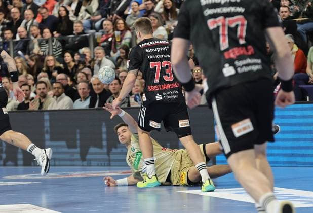 10 02 2026 Handball 1 Bundesliga DAIKIN HBL Season 2025 2026 20 Matchday HC Erlangen Metropolregion Nürnberg HCE TSV Hannover Burgdorf Die Recken DaMa xdaxmax Renars Uscins 10, TSV Hannover Burgdorf Viggo Kristjansson 73, HC Erlangen HCE