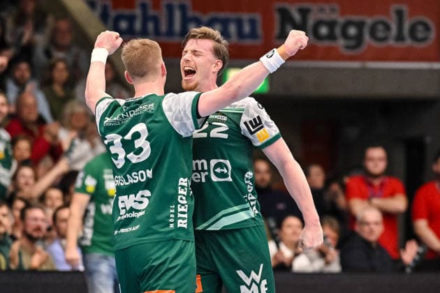 Goeppingen, Germany, 10 02 26 Ymir Oern Gislason FRISCH AUF Goeppingen and Erik Persson FRISCH AUF Goeppingen gestures, gestures, cheers during the Daikin Handball Bundesliga match between FRISCH AUF Goeppingen vs GWD Minden at the EWS Arena on February 10, 2026 in Goeppingen, Germany Photo by Harry Langer DeFodi Images Goeppingen, Germany, 10 02 26 Ymir Oern Gislason FRISCH AUF Goeppingen and Erik Persson FRISCH AUF Goeppingen gestures during the Daikin Handball Bundesliga match between FRISCH AUF Goeppingen vs GWD Minden at EWS Arena on February 10, 2026 in Goeppingen, Germany Photo by Harry Langer DeFodi Images Photo by Harry Langer DeFodi Images