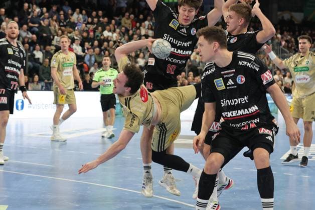 10 02 2026 Handball 1 Bundesliga DAIKIN HBL Season 2025 2026 20 Matchday HC Erlangen Metropolregion Nürnberg HCE TSV Hannover Burgdorf Die Recken DaMa xdaxmax Leif Tissier 7, TSV Hannover Burgdorf
