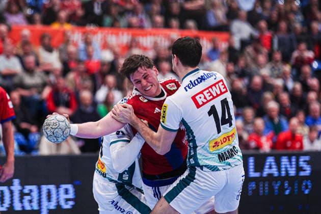 William Bogojevic SC DHfK Leipzig, 20 , Jan Chirstian Schmidt Handball Sport Verein Hamburg, 42 , Marko Mamic SC DHfK Leipzig, 14 GER, Handball Sport Verein Hamburg vs SC DHfK Leipzig, Handball, 1 Bundesliga, Matchday 20, Season 2025 2026, 10 02 2026 GER, Handball Sport Verein Hamburg vs SC DHfK Leipzig, Handball, 1 Bundesliga, Matchday 20, Season 2025 2026, 10 02 2026 Hamburg Copyright: xEibner-Pressefoto MarcelxvonxFehrnx EP_MFN