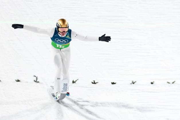 OLYMPICS - Winter Olympic Games, Olympische Spiele, Olympia, OS Milano Cortina 2026 PREDAZZO,ITALY,10.FEB.26 - OLYMPICS, Ski jumping, Skispringen, Ski, nordisch - Winter Olympic Games Milano Cortina 2026, normal hill, mixed team. Image shows Anze Lanisek (SLO).  GEPAxpictures xMatthiasxTrinkl