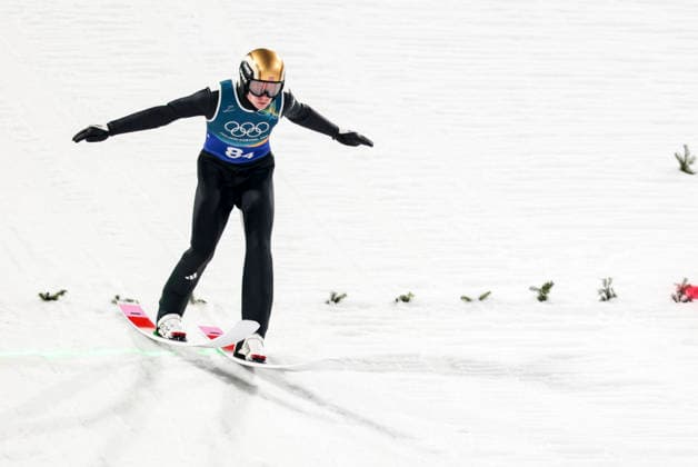 OLYMPICS - Winter Olympic Games, Olympische Spiele, Olympia, OS Milano Cortina 2026 PREDAZZO,ITALY,10.FEB.26 - OLYMPICS, Ski jumping, Skispringen, Ski, nordisch - Winter Olympic Games Milano Cortina 2026, normal hill, mixed team. Image shows Marius Lindvik (NOR).  GEPAxpictures xMatthiasxTrinkl