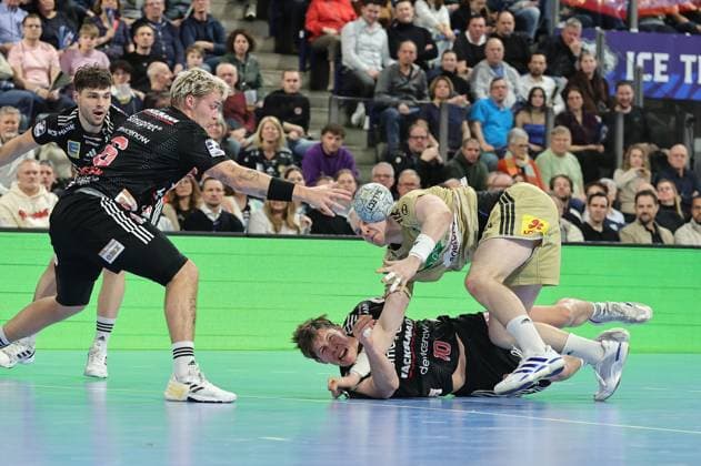 10 02 2026 Handball 1 Bundesliga DAIKIN HBL Season 2025 2026 20 Matchday HC Erlangen Metropolregion Nürnberg HCE TSV Hannover Burgdorf Die Recken DaMa xdaxmax Marek Nissen 6, HC Erlangen HCE Florian Scheerer 10, HC Erlangen HCE Justus Fischer 54, TSV Hannover Burgdorf