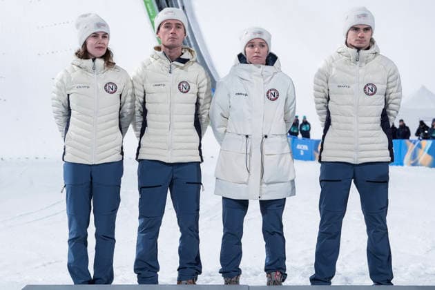 Winter Olympics in Milan Cortina 2026 Val di Fiemme, Italy 20260210. Silver medalists Eirin Maria Kvandal, Marius Lindvik, Anna Odine Strom and Kristoffer Eriksen Sundal receive the silver medal during the medal ceremony for the mixed team competition in Ski jumping, Skispringen, Ski, nordisch in Predazzo during the Winter Olympics in Milano Cortina 2026. Photo: Terje Pedersen NTB Val di Fiemme Italy EDITORIAL USE ONLY. RESTRICTED USE FOR BETTING COMPANIES Ref:_SPOu8DyvnJOgu4.jpg *** Winter Olympics in Milan Cortina 2026 Val di Fiemme, Italy 20260210 Silver medalists Eirin Maria Kvandal, Marius Lindvik, Anna Odine Strom and Kristoffer Eriksen Sundal receive the silver medal during the medal ceremony for the mixed team competition in ski jumping in Predazzo during the Winter Olympics in Milan Cortina 2026 Photo Terje Pedersen NTB Val di Fiemme Italy EDITORIAL USE ONLY RESTRICTED USE FOR BETTING COMPANIES  Copyright: xTerjexPedersenx xNTBx