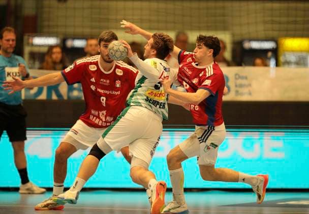Photo on the ball Franz Semper Leipzig against Jacob Arenth LASSEN HSV and on the right Elias KOFLER Handball Men 1 Bundesliga on Tue 10 02 2026 HSV Handball SC DHFK Leipzig