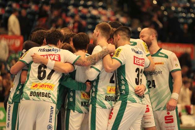 Photo Cheering after the final whistle by the players from Leipzig , Handball Men 1 Bundesliga on Tue 10 02 2026 HSV Handball SC DHFK Leipzig