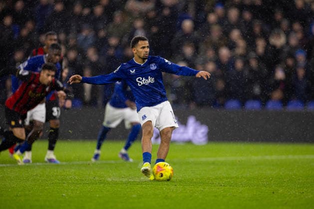 Football - FA Premier League - Everton FC v Bournemouth AFC LIVERPOOL, ENGLAND - Tuesday, February 10, 2026: Everton s Iliman Ndiaye scores the first goal with a penalty kick during the FA Premier League match between Everton FC and Bournemouth AFC at Bramley-Moore Dock. (Photo by David Rawcliffe Propaganda) LIVERPOOL Bramley-Moore Dock MERSEYSIDE ENGLAND  Copyright: xDavidxRawcliffex P2026-02-10-Everton_Bournemouth-17