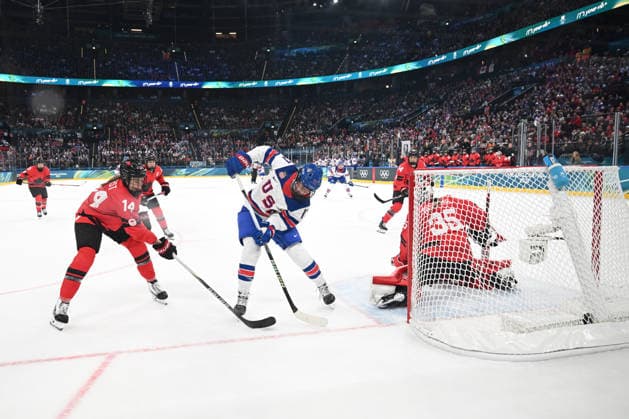 CURL Britta (USA) during Ice hockey, Eishockey - CANADA vs USA, Olympic Winter games, Winterspiele,Spiele, Summer games Milano-Cortina 2026 in Milano, Italy, February 10 2026  Copyright: xFilippoxTomasi IPAxSportx xipa-agency.netx xx IPA_71238090 IPA_Agency_IPA71238090