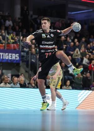 10 02 2026 Handball 1 Bundesliga DAIKIN HBL Season 2025 2026 20 Matchday HC Erlangen Metropolregion Nürnberg HCE TSV Hannover Burgdorf Die Recken DaMa xdaxmax Viggo Kristjansson 73, HC Erlangen HCE