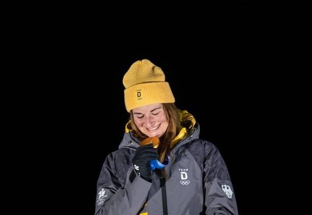 MILANO CORTINA 2026 - OLYMPISCHE WINTERSPIELE - CORTINA D™AMPEZZO - RODELN - FRAUEN EINZEL ** NUR FÜR REDAKTIONELLE ZWECKE ** EDITORIAL USE ONLY **<p>10 02 2026-Cortina d™Ampezzo: Olympische Winterspiele Milano Cortina 2026 Rodeln Cortina Sliding Centre Event: Frauen Einzel 3.-4. Lauf im Foto: Riesenjubel bei Julia Taubitz 1 (Deutschland) nach dem Gewinn der Goldmedaille. ( Italien Venetien Cortina d™Ampezzo Copyright: SaschaxFromm *** MILANO CORTINA 2026 OLYMPIC WINTER GAMES CORTINA D™AMPEZZO LUNGING WOMEN SINGLE FOR EDITORIAL PURPOSES ONLY p 10 02 2026 Cortina d™Ampezzo Olympic Winter Games Milano Cortina 2026 Luge Cortina Sliding Center Event Women Single 3 4 Run in photo Huge cheers for Julia Taubitz 1 Germany after winning the gold medal Italy Veneto Cortina d™Ampezzo Copyright SaschaxFromm Copyright: SaschaxFromm doc84ipqctdcj61esclga54 ,EDITORIAL USE ONLY