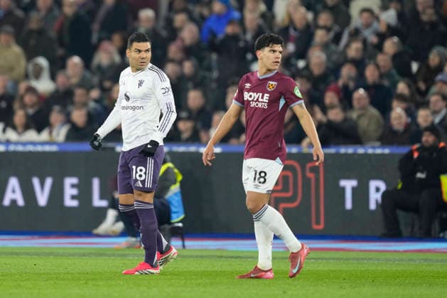 West Ham United v Manchester United, ManU Premier League The two number 18s - Manchester United midfielder Casemiro (18) and West Ham United midfielder Mateus Fernandes (18) during the Premier League match between West am United and Manchester United at the London Stadium, London, UK on 10 February 2026. London London Stadium UK Editorial use only DataCo restrictions apply See www.football-dataco.com , Copyright: xStephenxFlynnx PSI-23718-0045