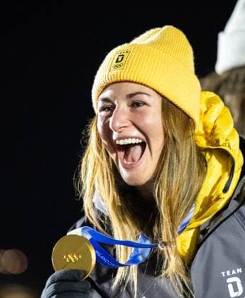 MILANO CORTINA 2026 - OLYMPISCHE WINTERSPIELE - CORTINA D™AMPEZZO - RODELN - FRAUEN EINZEL ** NUR FÜR REDAKTIONELLE ZWECKE ** EDITORIAL USE ONLY **<p>10 02 2026-Cortina d™Ampezzo: Olympische Winterspiele Milano Cortina 2026 Rodeln Cortina Sliding Centre Event: Frauen Einzel 3.-4. Lauf im Foto: Riesenjubel bei Julia Taubitz 1 (Deutschland) nach dem Gewinn der Goldmedaille. ( Italien Venetien Cortina d™Ampezzo Copyright: SaschaxFromm *** MILANO CORTINA 2026 OLYMPIC WINTER GAMES CORTINA D™AMPEZZO LUNGING WOMEN SINGLE FOR EDITORIAL PURPOSES ONLY p 10 02 2026 Cortina d™Ampezzo Olympic Winter Games Milano Cortina 2026 Luge Cortina Sliding Center Event Women Single 3 4 Run in photo Huge cheers for Julia Taubitz 1 Germany after winning the gold medal Italy Veneto Cortina d™Ampezzo Copyright SaschaxFromm Copyright: SaschaxFromm doc84ipqh4o7detkjs8dxt ,EDITORIAL USE ONLY