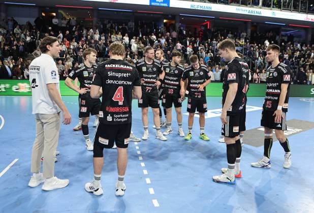 10 02 2026 Handball 1 Bundesliga DAIKIN HBL Season 2025 2026 20 Matchday HC Erlangen Metropolregion Nürnberg HCE TSV Hannover Burgdorf Die Recken DaMa xdaxmax Team Team of the HCE disappointed Disappointment after the end of the match