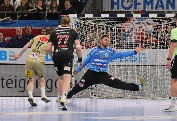 10 02 2026 Handball 1 Bundesliga DAIKIN HBL Season 2025 2026 20 Matchday HC Erlangen Metropolregion Nürnberg HCE TSV Hannover Burgdorf Die Recken DaMa xdaxmax August Baskar Pedersen 17, TSV Hannover Burgdorf Khalifa Ghedbane 96, HC Erlangen HCE