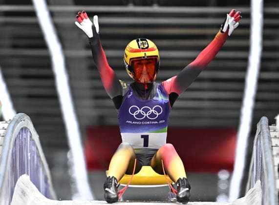 (260210) -- CORTINA D AMPEZZO, Feb. 10, 2026 -- Julia Taubitz of Germany celebrates during the luge women s singles run 3 at the Milan-Cortina 2026 Olympic Winter games, Winterspiele,Spiele, Summer games in Cortina, Italy, Feb. 10, 2026. ) (MICO2026)ITALY-CORTINA D AMPEZZO-OLYMPIC WINTER GAMES-LUGE-WOMEN S SINGLES LianxYi 